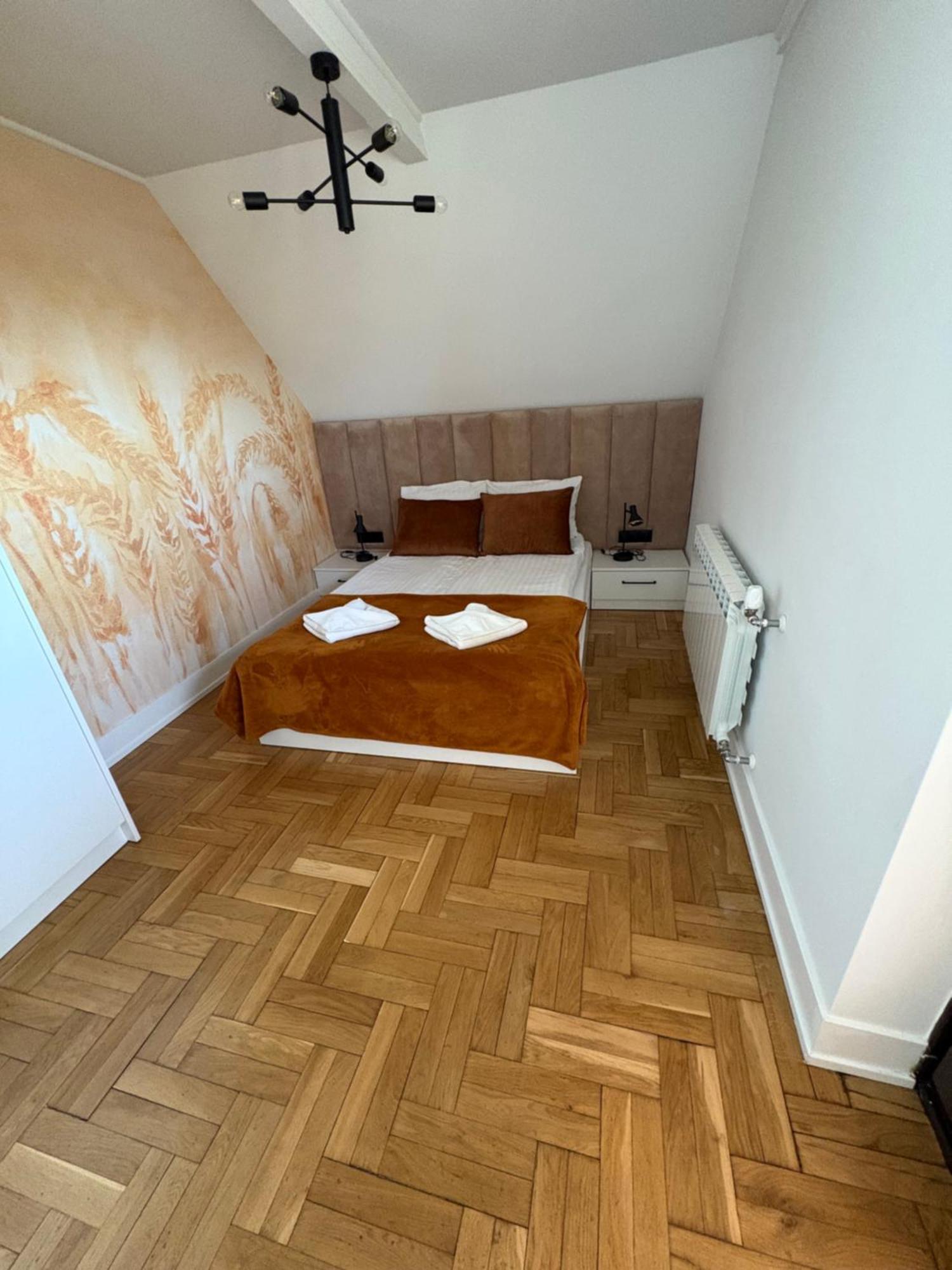 Lesny Dworek Gronkow 外观 照片